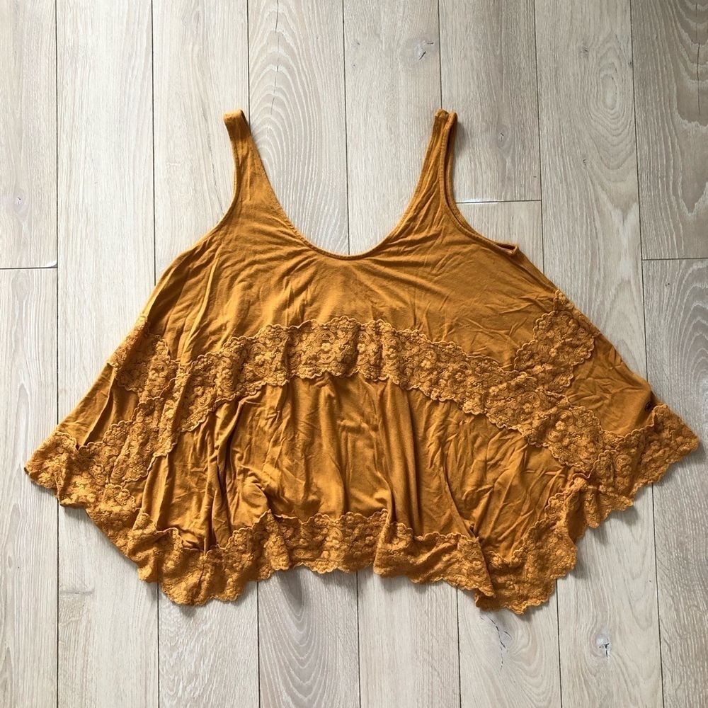 American Eagle Outfitters Soft & Sexy Lace Detailed Tank Top Size M